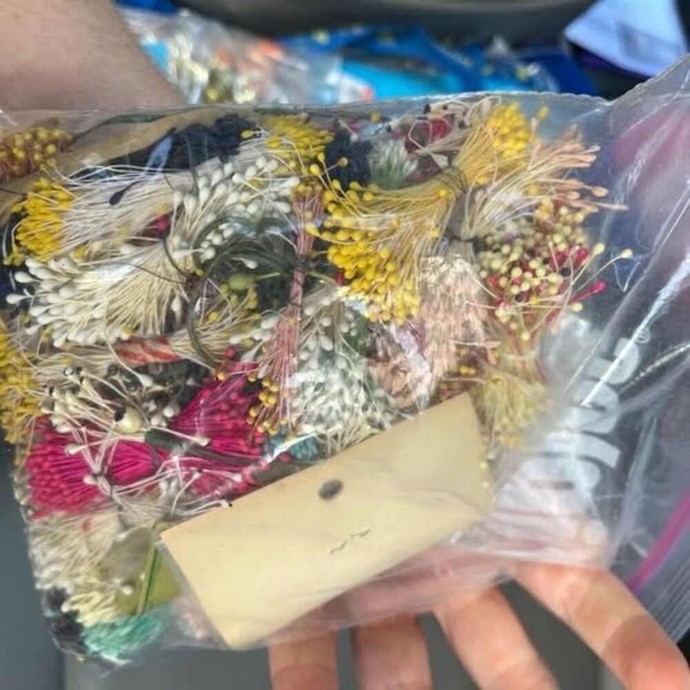 Assorted Flower Stamens and Ribbon Roses Craft Lot - Picture 2 of 2